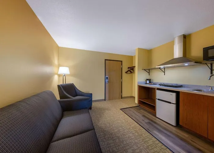 Super 8 By Wyndham Jackson Mn