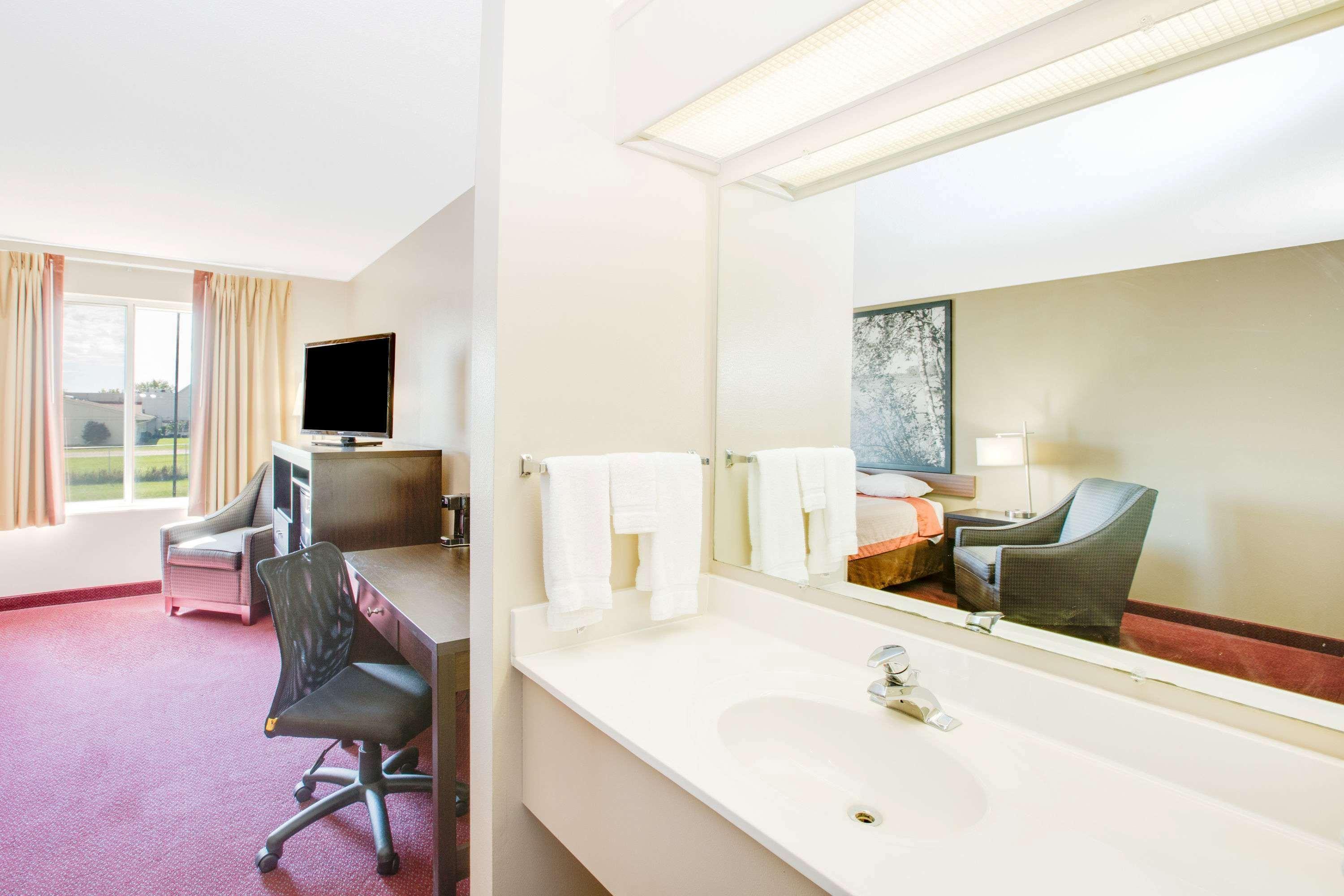 Super 8 By Wyndham Mn 3*